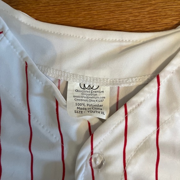 Chicago White Sox throwback promotional jersey.  Red and White .  Youth XL - Picture 6 of 6